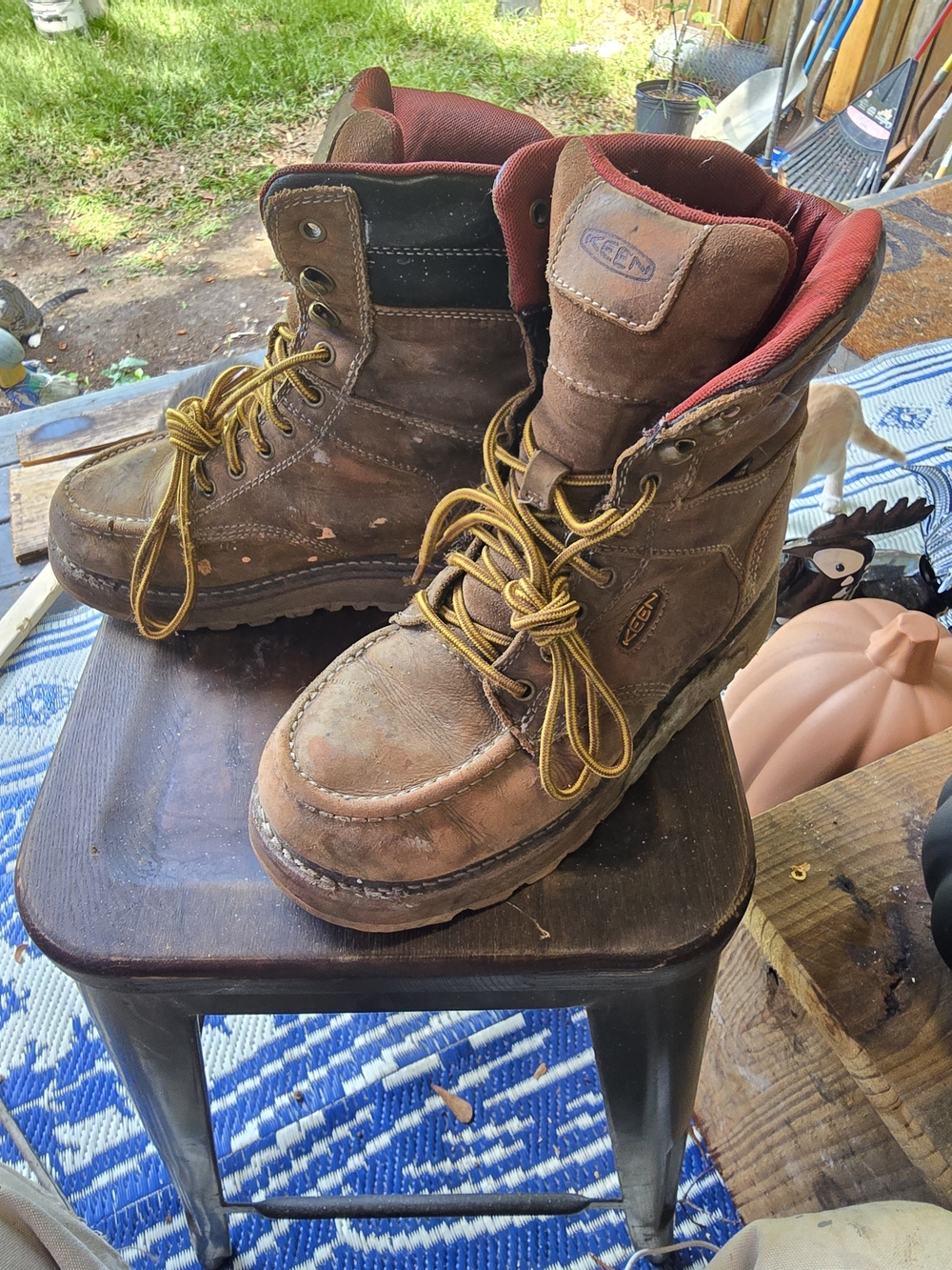 Keen Brown Lace-Up Women's Work Boots with Gold Laces